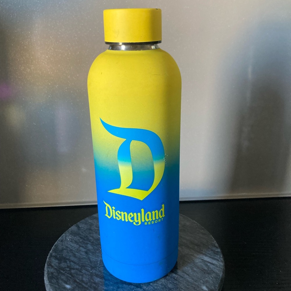 Resort water bottle